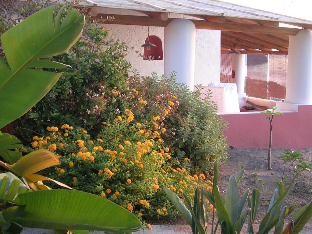 Casa Rossa Del Cappero Sottano Villa Lipari  Room photo