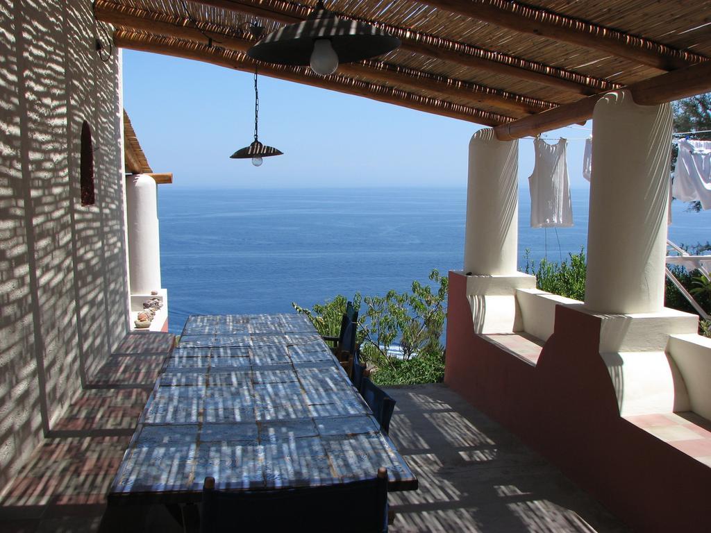 Casa Rossa Del Cappero Sottano Villa Lipari  Room photo